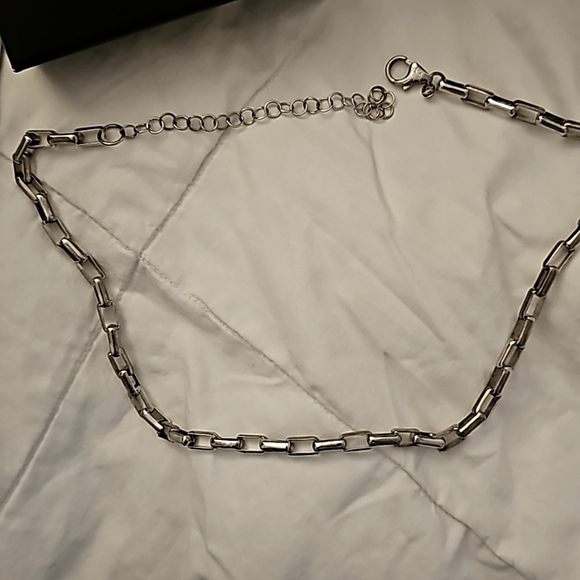 Lisa Robertson necklace - Picture 4 of 4